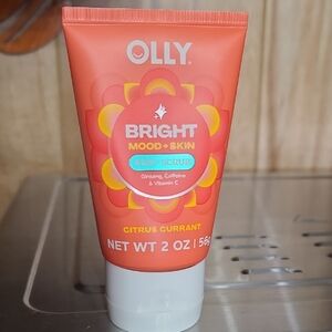 Bright Mood + Skin Citrus Currant Body Scrub - Coral/Orange